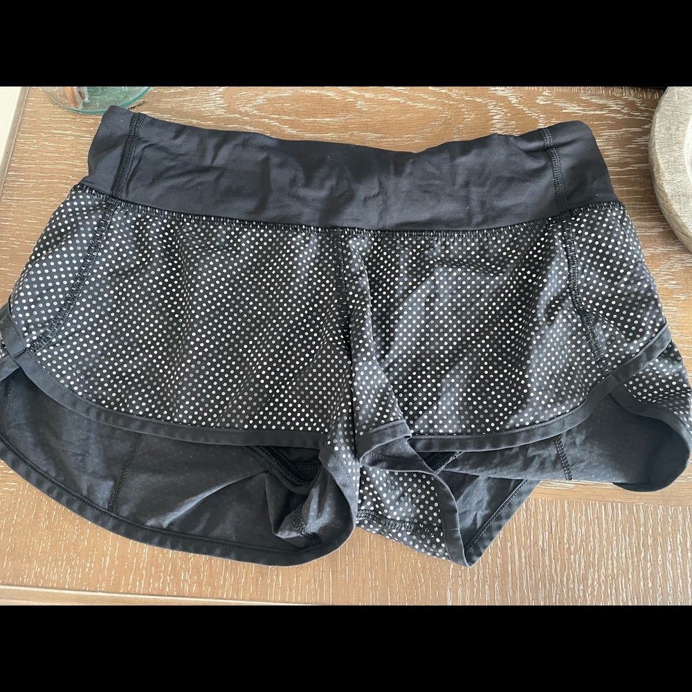 Lululemon size 4, 2.5”